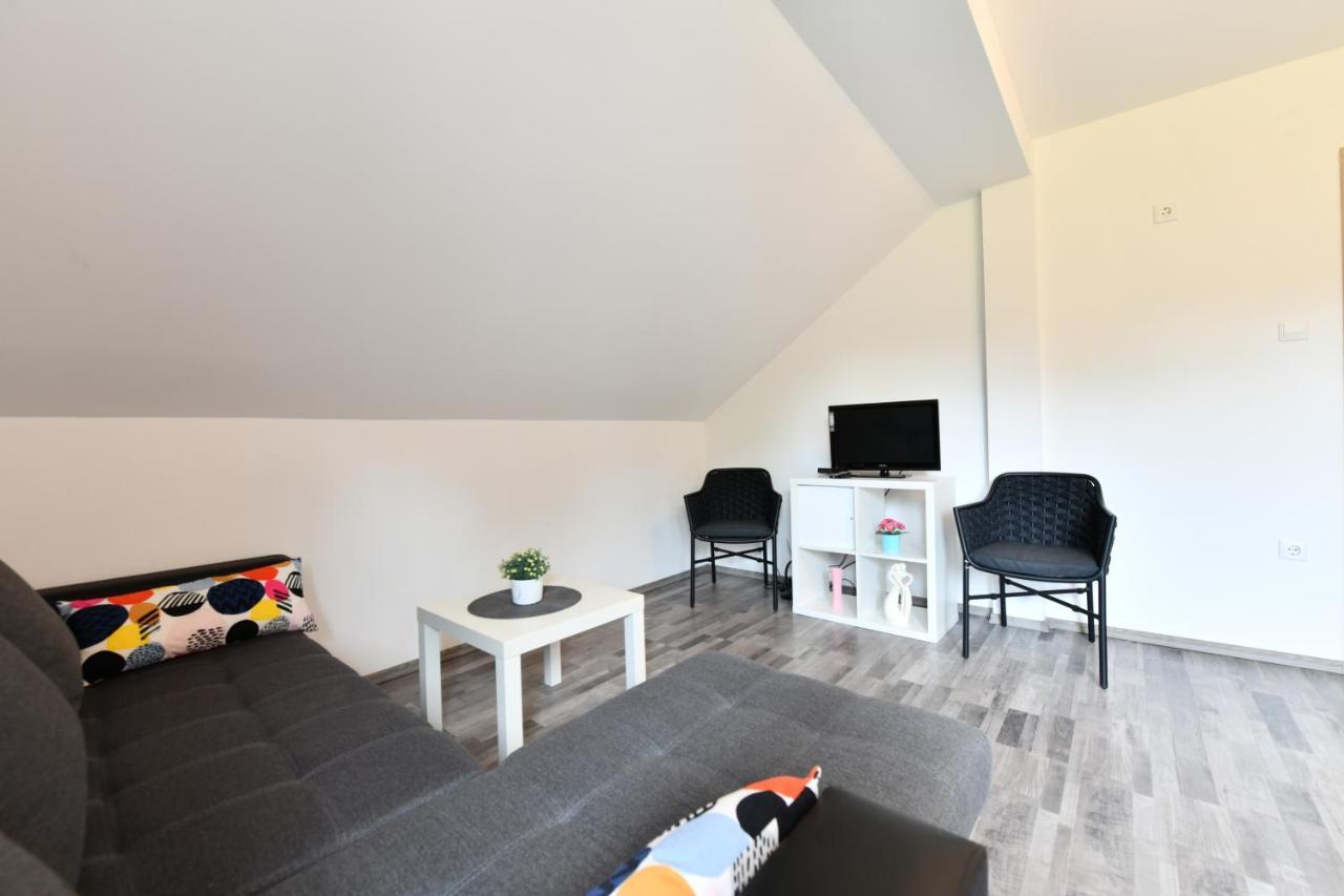 Apartman Mate Раковица Экстерьер фото