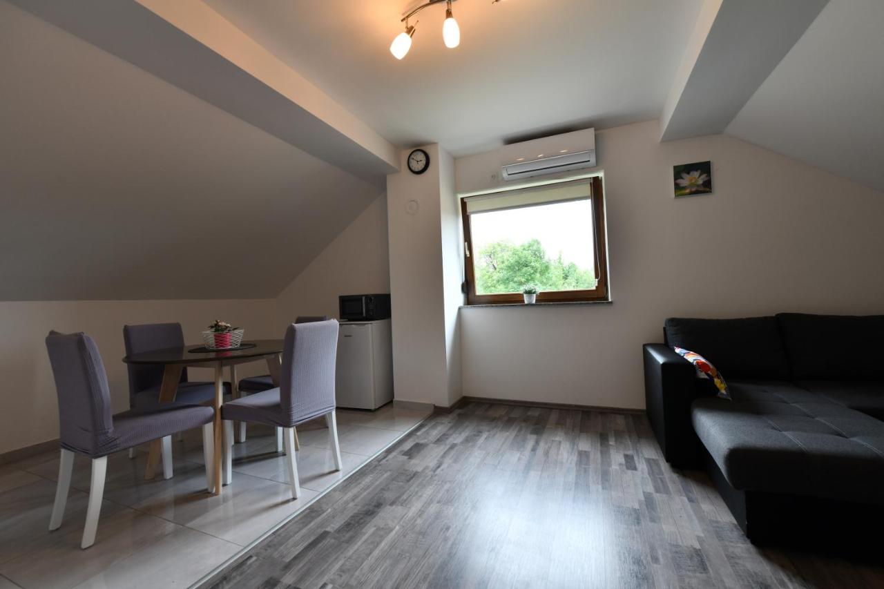 Apartman Mate Раковица Экстерьер фото