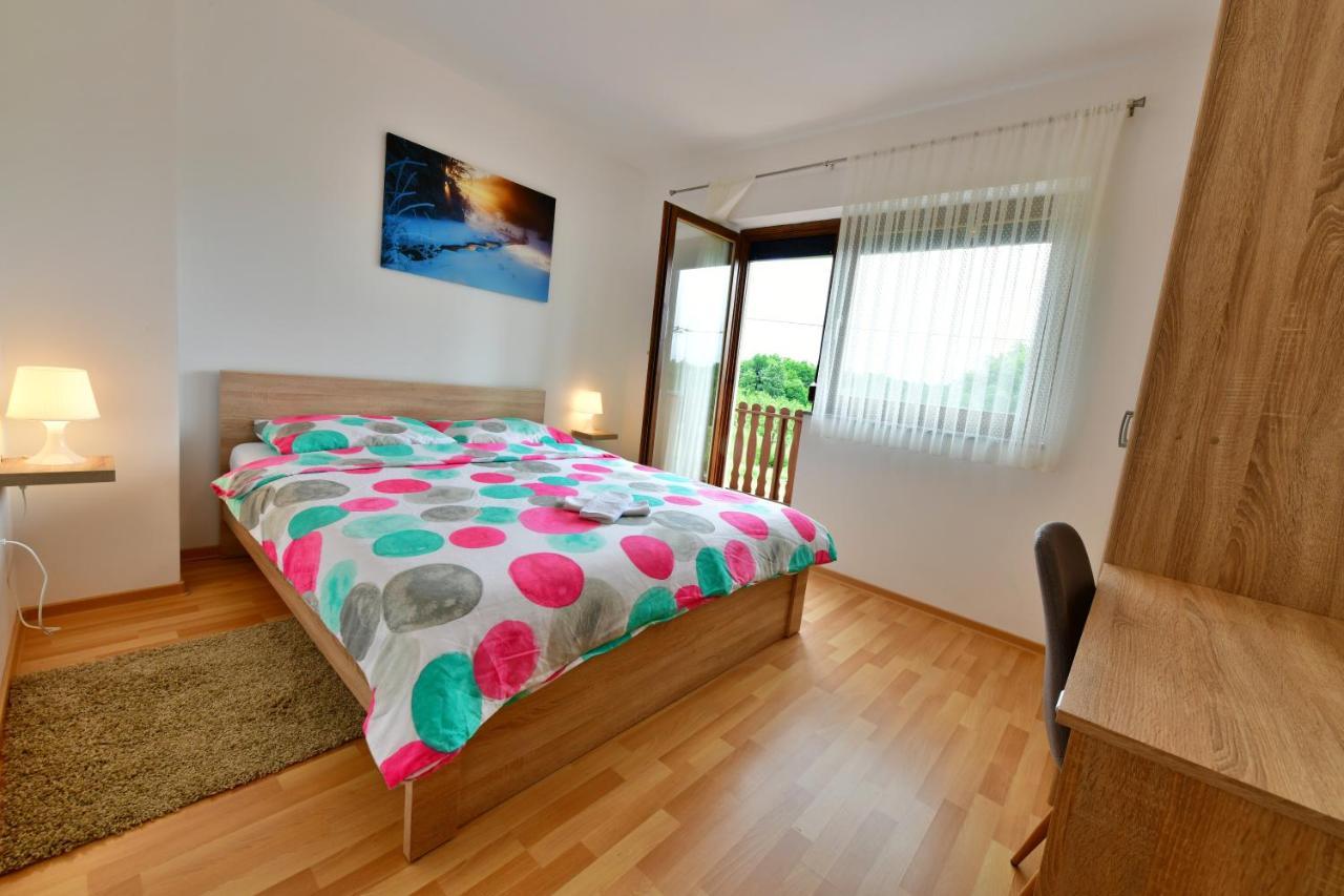 Apartman Mate Раковица Экстерьер фото