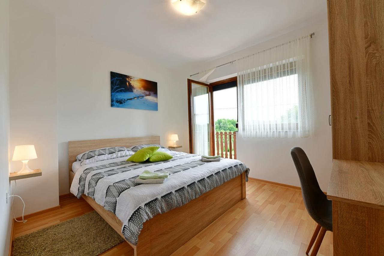Apartman Mate Раковица Экстерьер фото