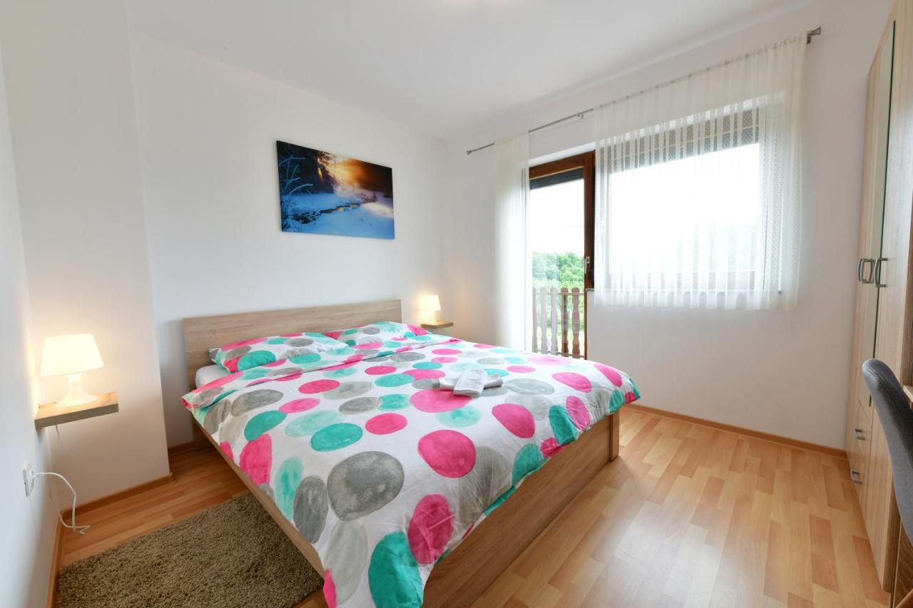 Apartman Mate Раковица Экстерьер фото