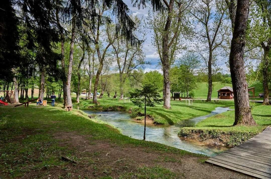 Apartman Mate Раковица Экстерьер фото
