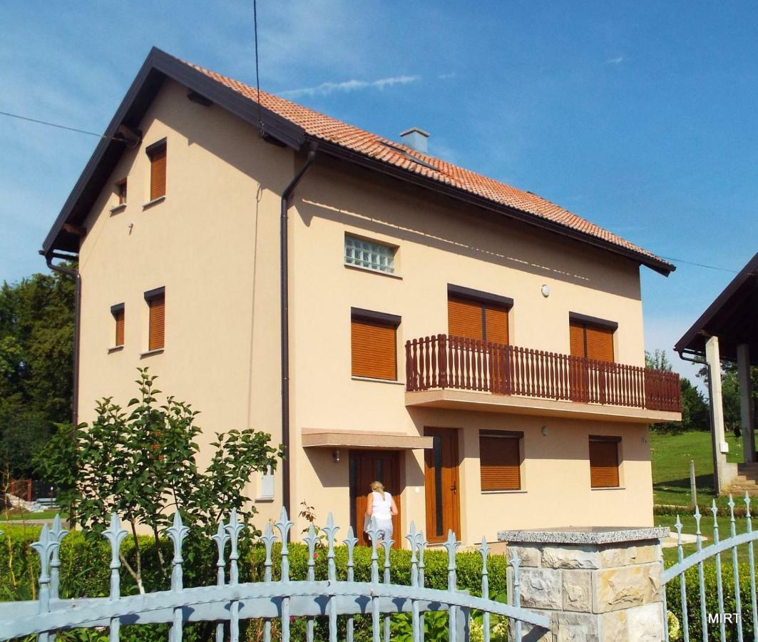 Apartman Mate Раковица Экстерьер фото